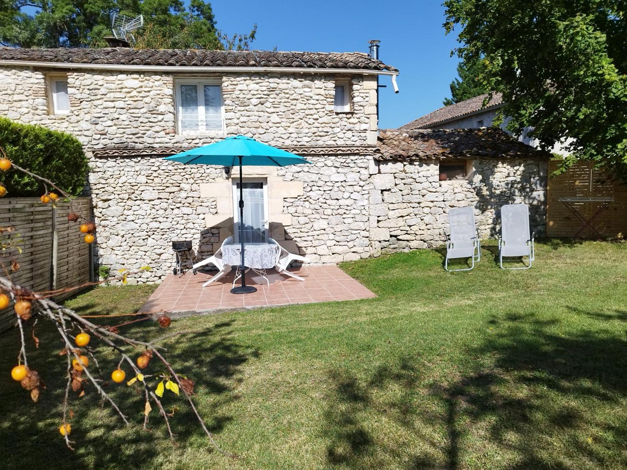 Holiday home Eynardou